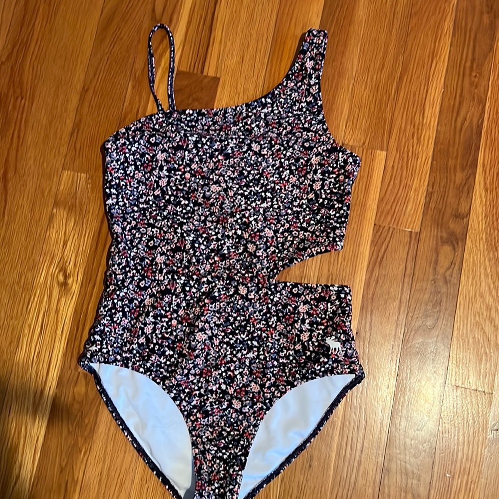 Abercrombie kids swimsuit